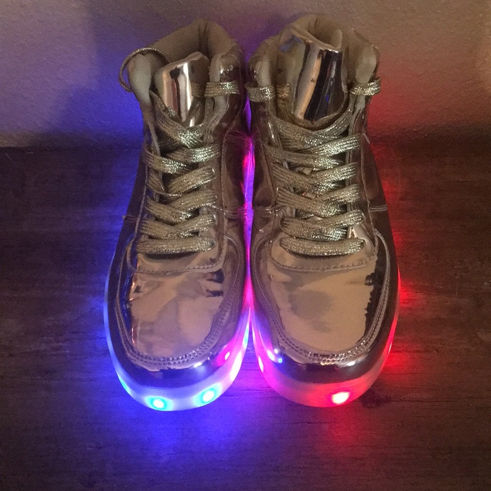Light up shoe